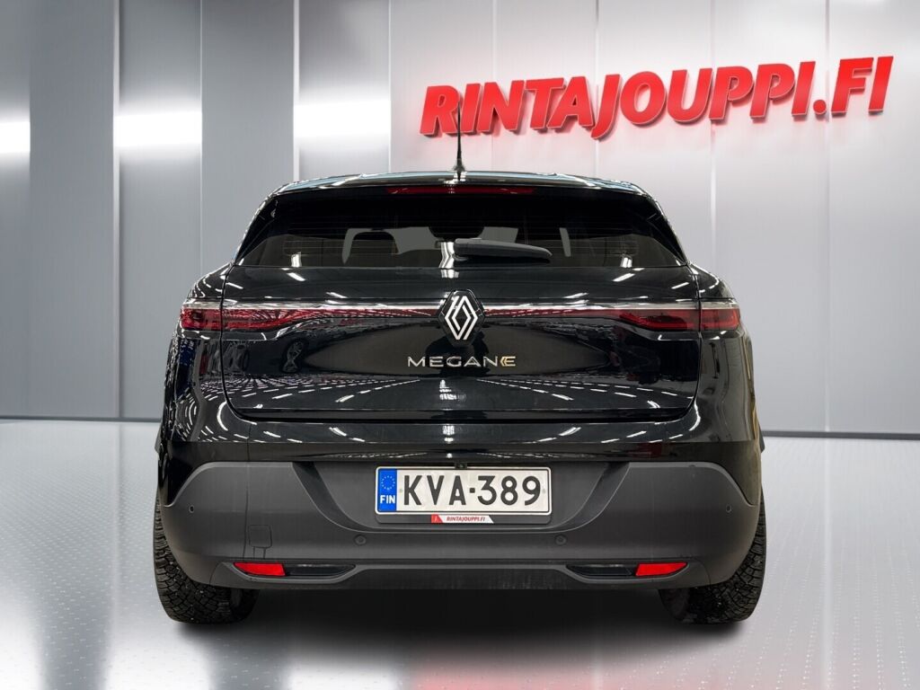 Renault Megane 2022 Musta