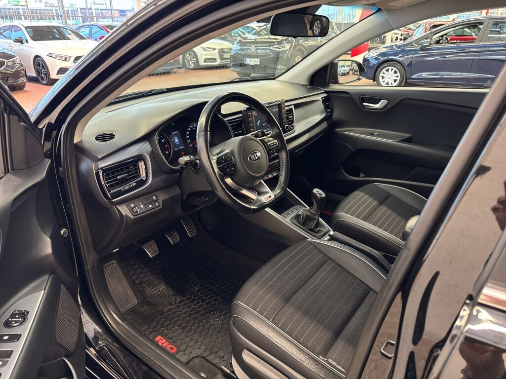 Kia Rio 2018 Musta