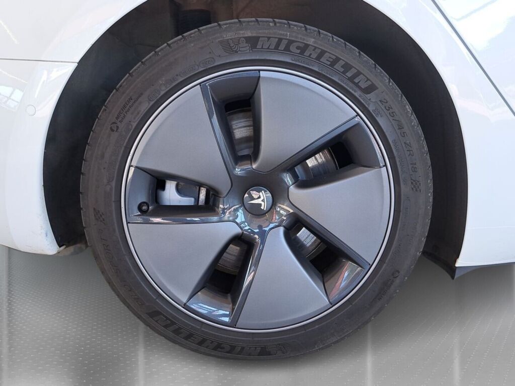 Tesla Model 3 2022 Valkoinen