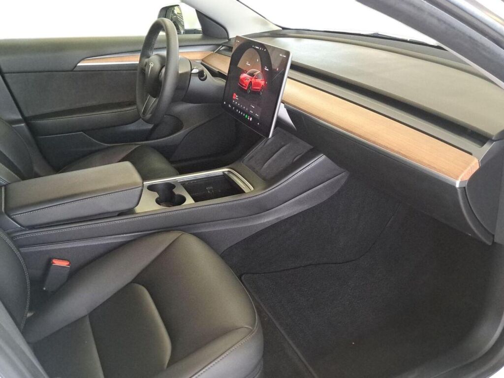 Tesla Model 3 2022 Valkoinen