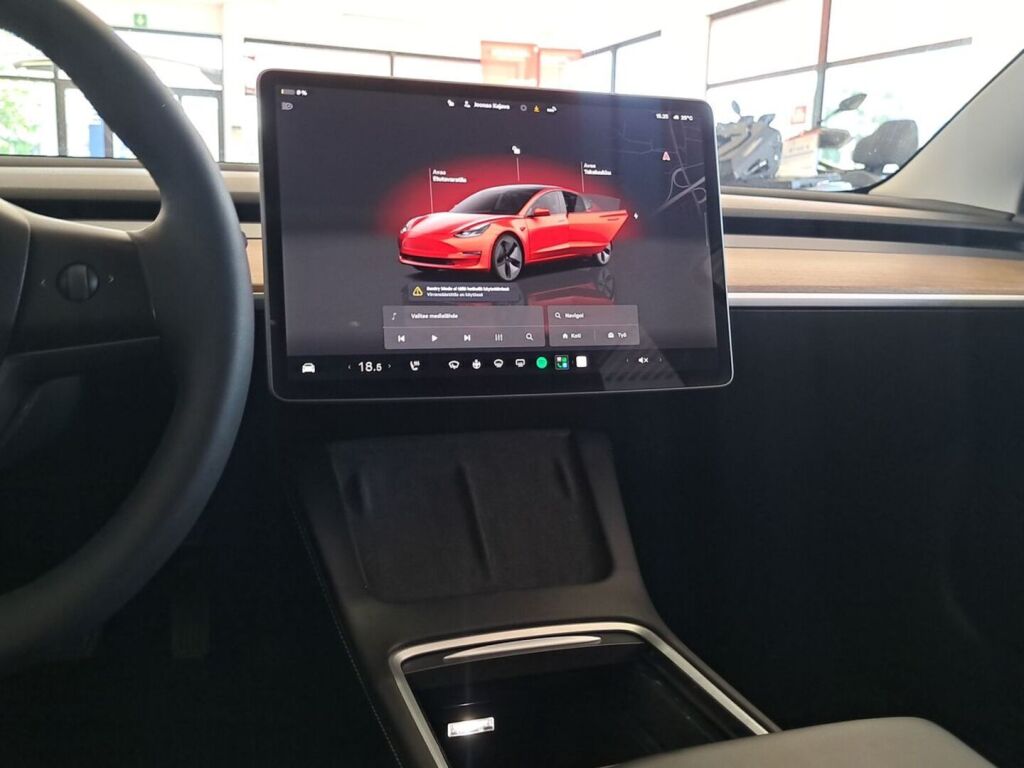 Tesla Model 3 2022 Valkoinen