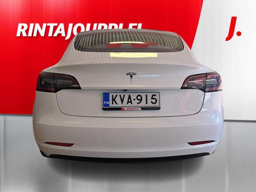 Tesla Model 3 Standard Range Plus 2022, photo 6/28