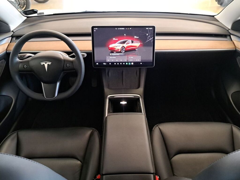 Tesla Model 3 2022 Valkoinen