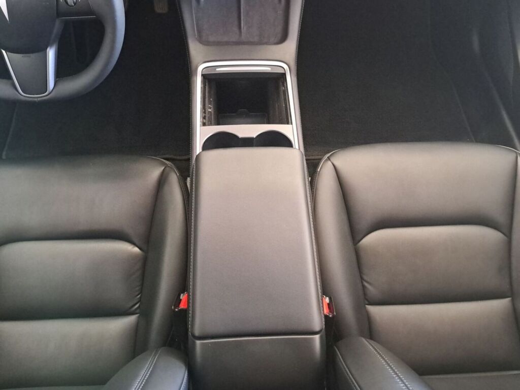Tesla Model 3 2022 Valkoinen