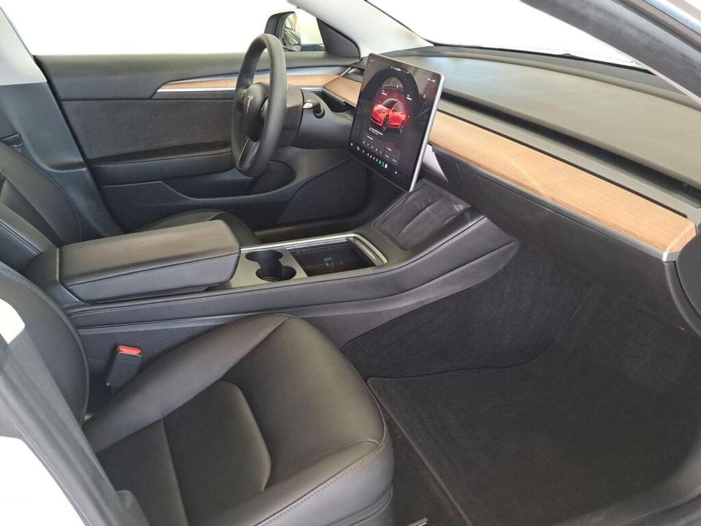 Tesla Model 3 2022 Valkoinen