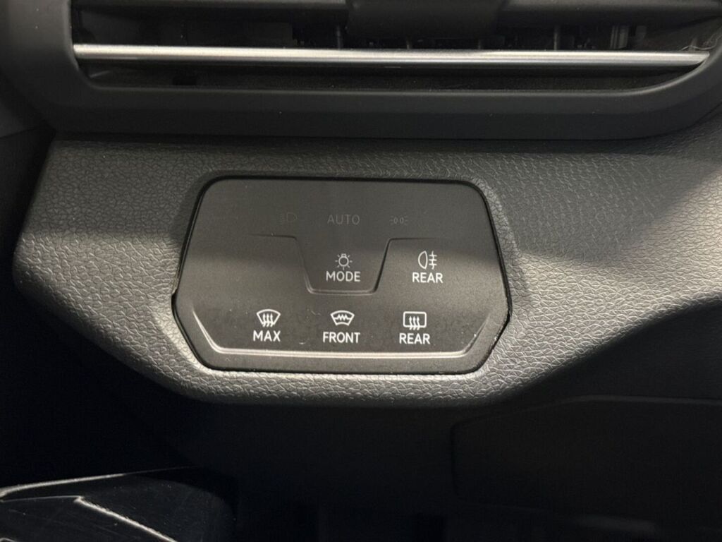 Volkswagen ID.4 2020 Musta