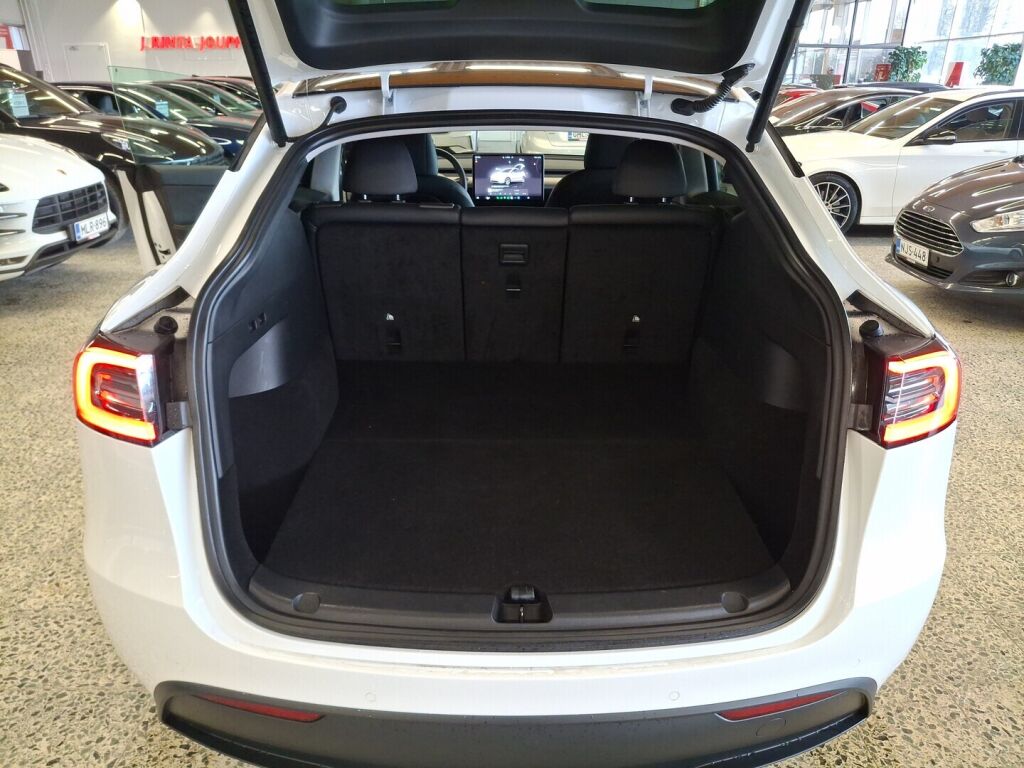 Tesla Model Y 2022 Valkoinen