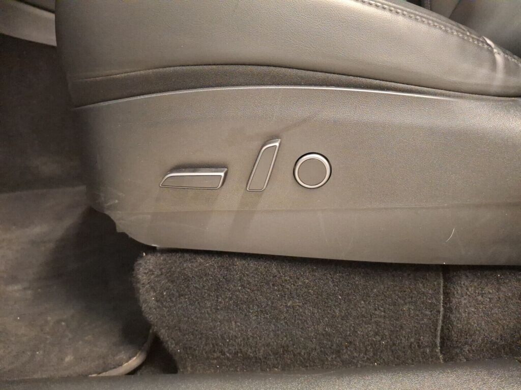 Tesla Model Y 2022 Valkoinen