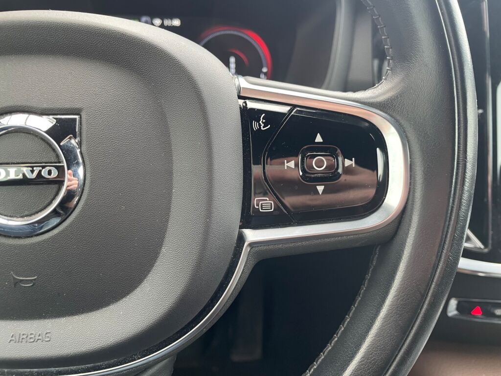 Volvo V60 2021 Harmaa
