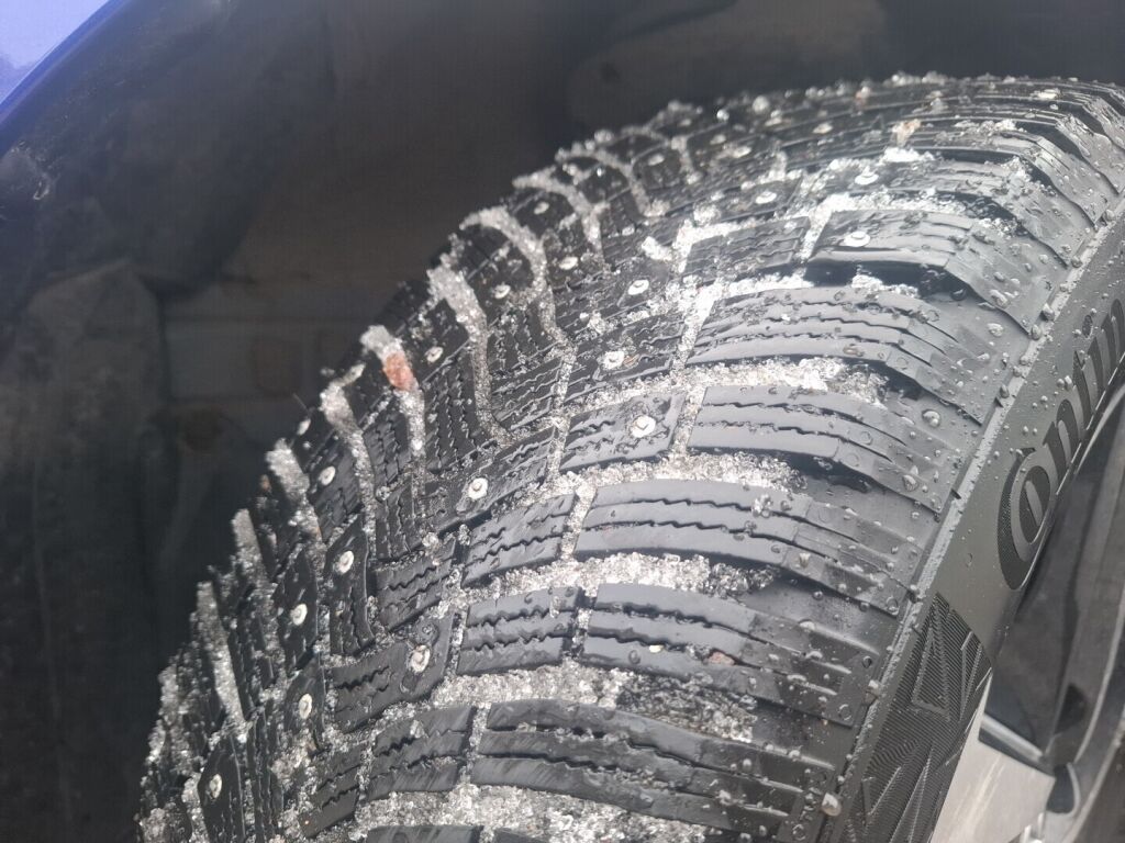 Toyota Corolla 2023 Sininen