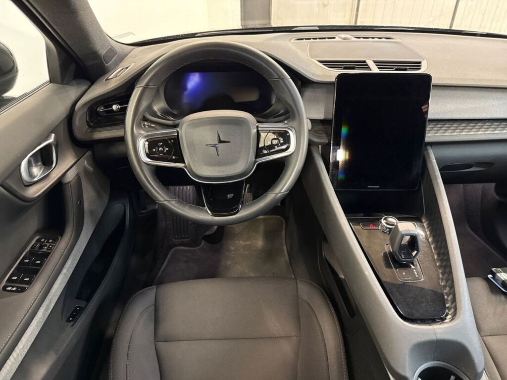 Polestar 2 2023 Musta