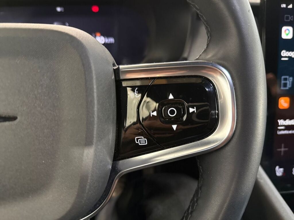 Polestar 2 2023 Musta