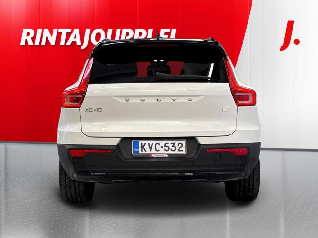 Volvo XC40 2023 Valkoinen