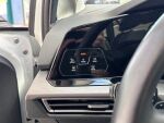 Volkswagen Golf 2023 Erikoismetalliväri valkoinen Onyx white