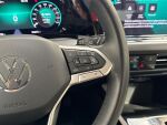 Volkswagen Golf 2023 Erikoismetalliväri valkoinen Onyx white