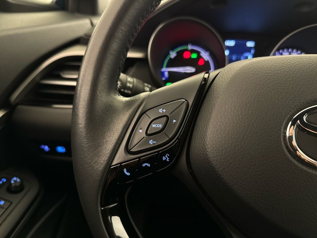 Toyota C-HR 2023 Musta