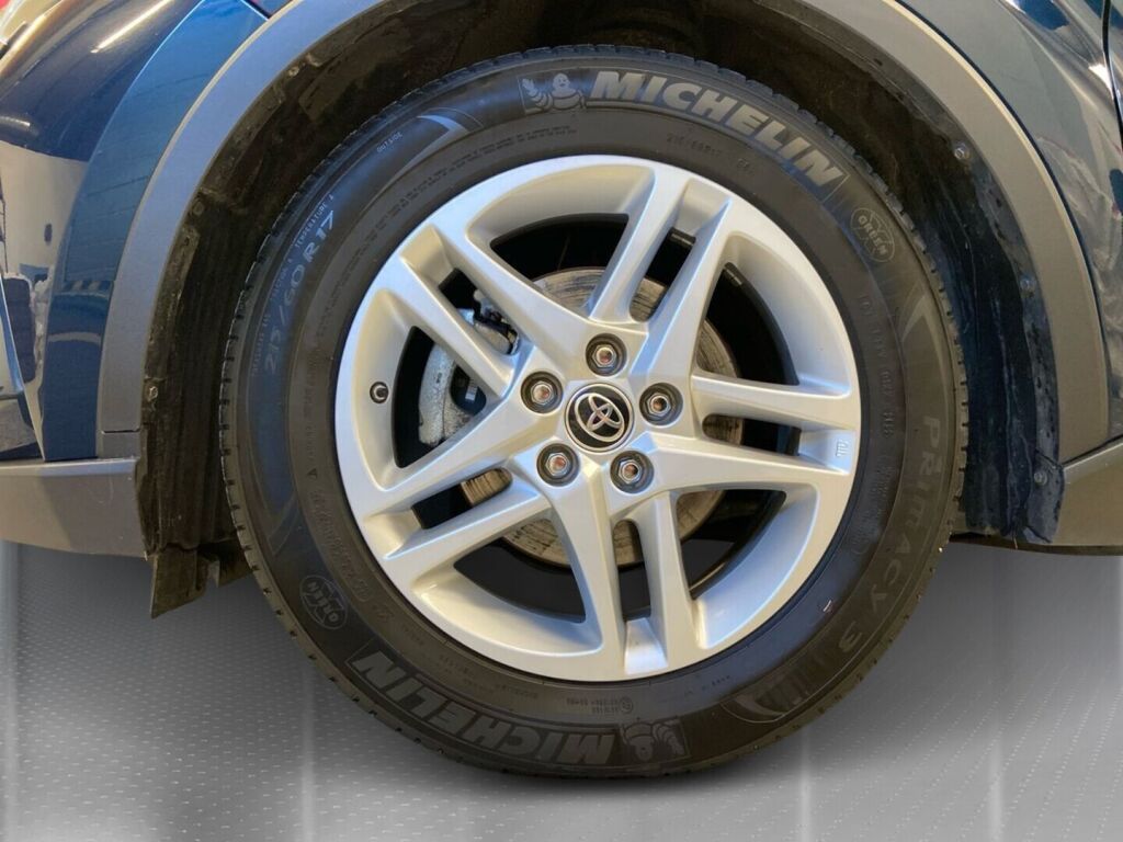 Toyota C-HR 2023 Musta