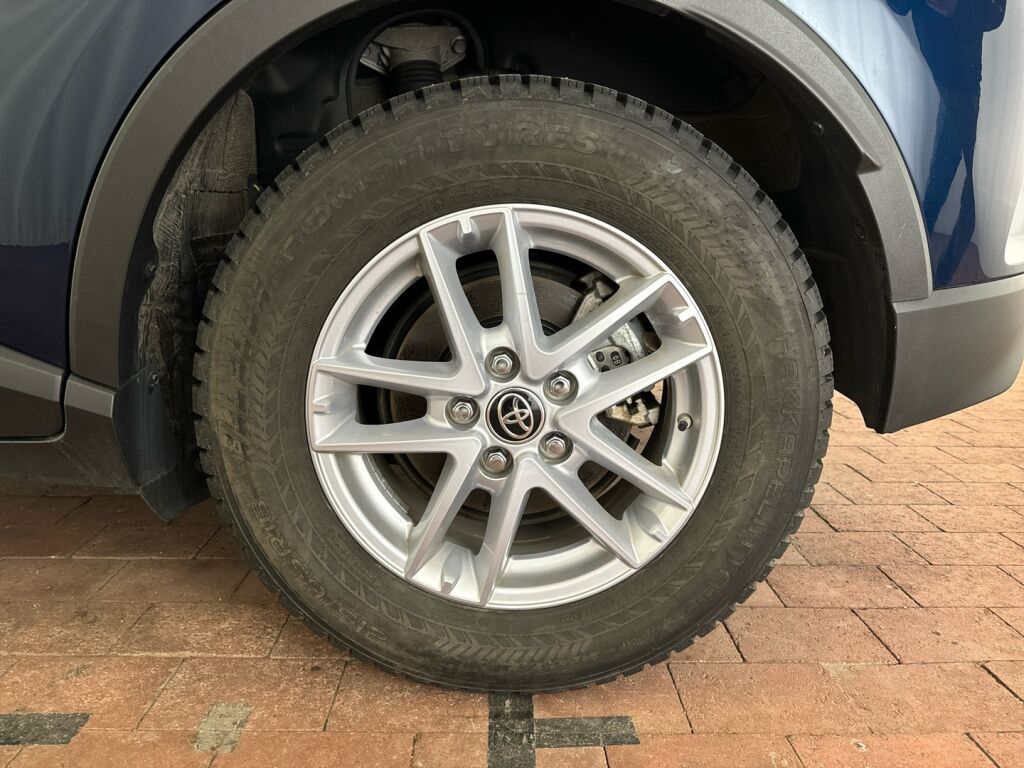 Toyota C-HR 2023 Musta