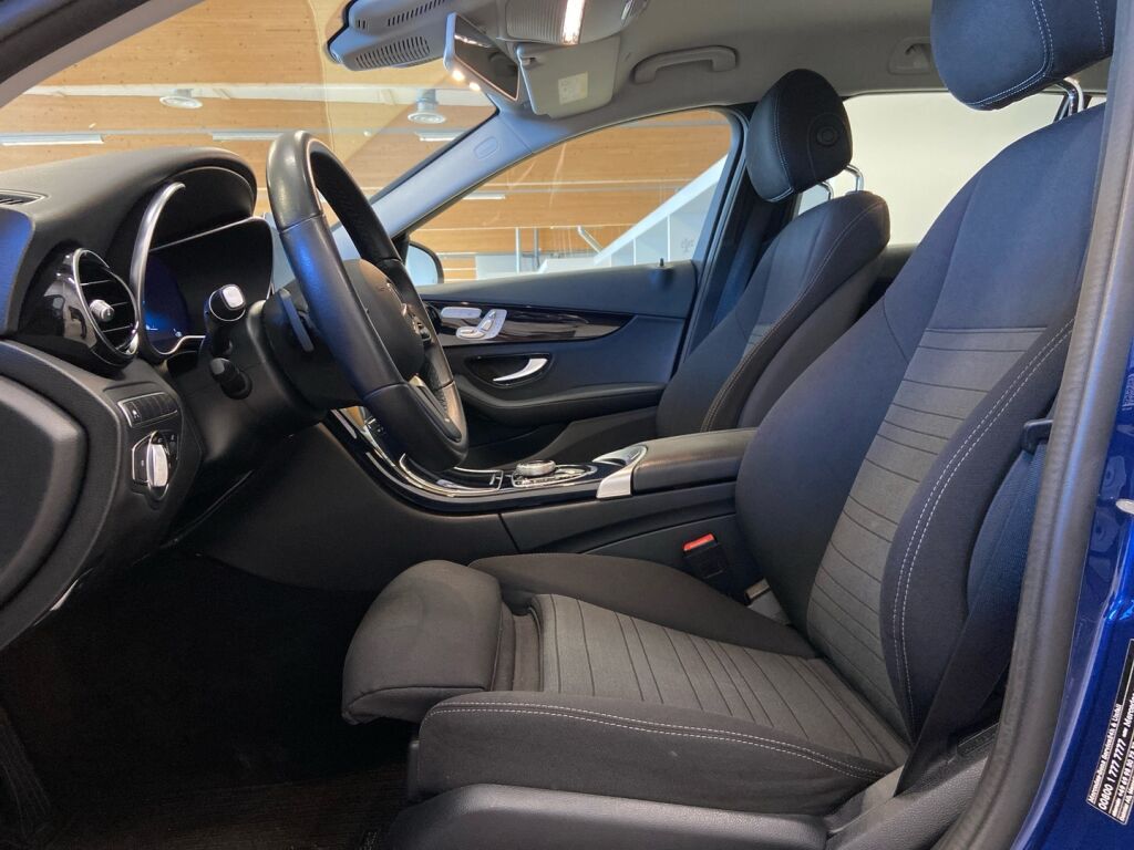 Mercedes-Benz C 2020 Sininen