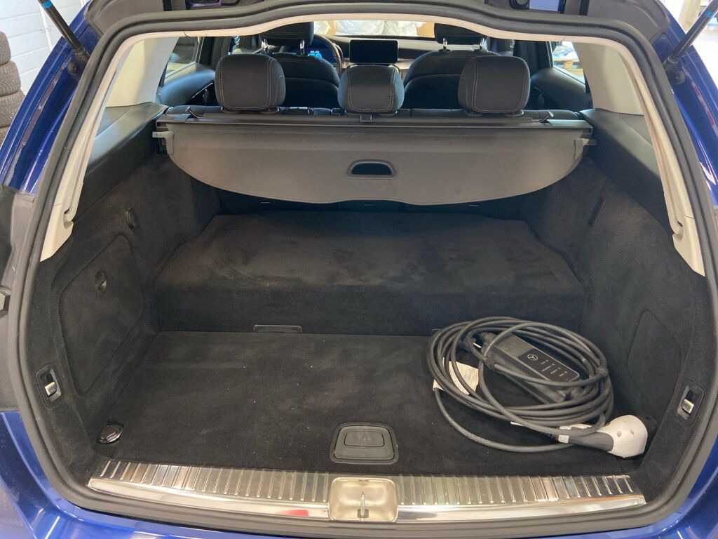 Mercedes-Benz C 2020 Sininen