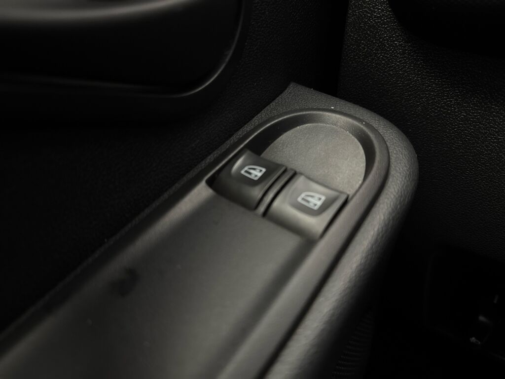 Dacia Duster 2016 Ruskea (beige)