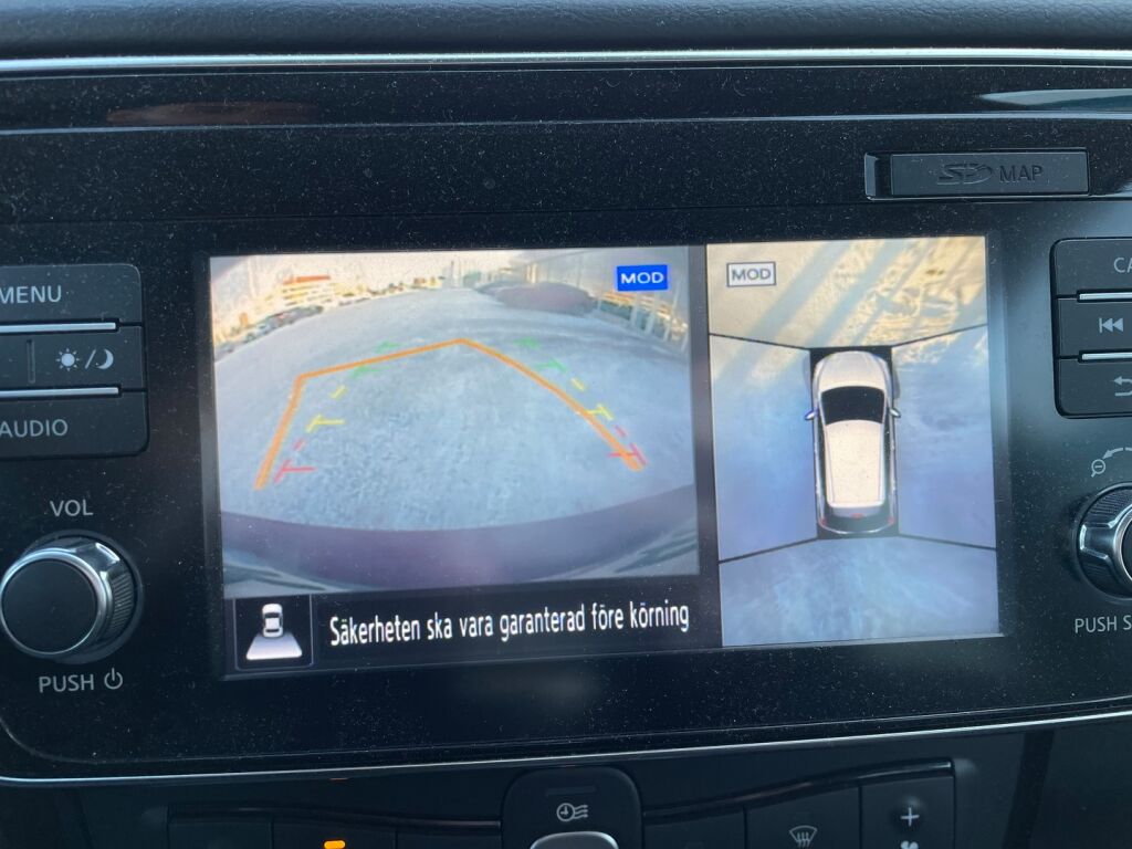 Nissan Leaf 2018 Punainen