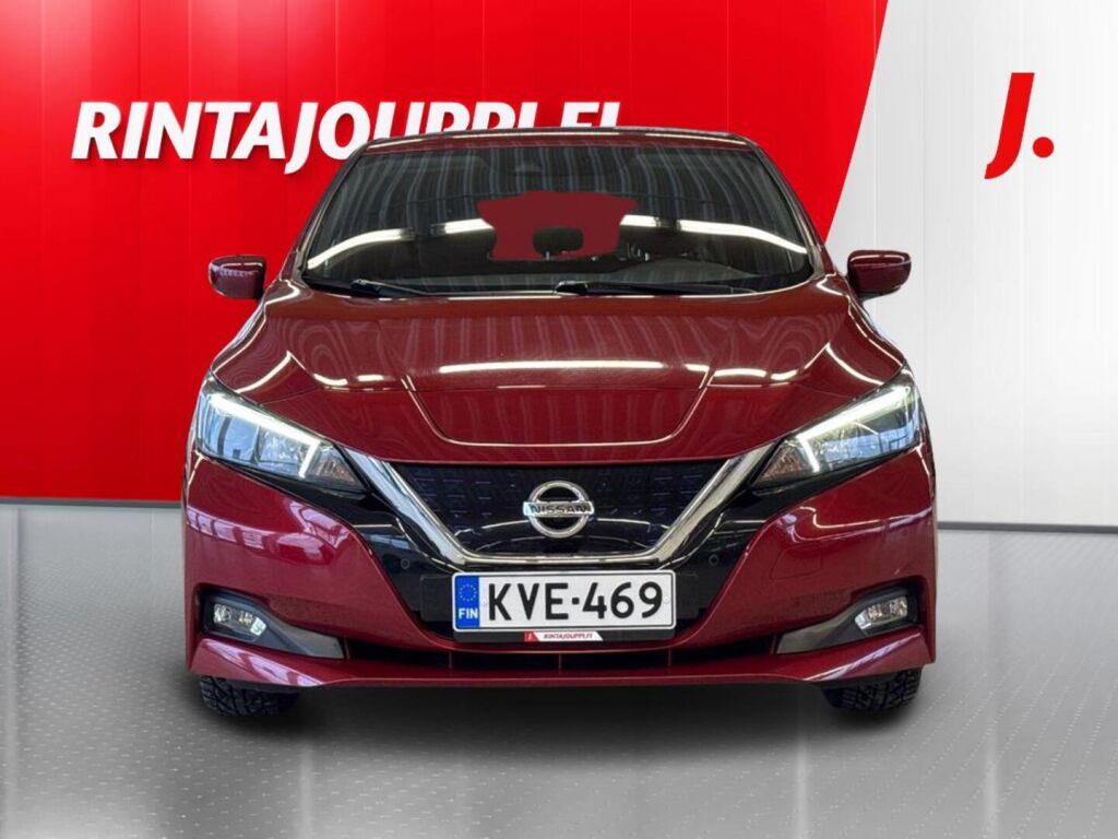 Nissan Leaf 2018 Punainen