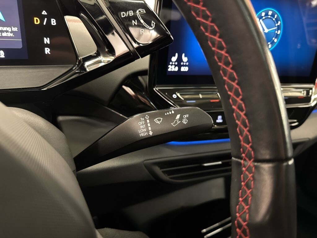 Volkswagen ID.5 2023 Musta