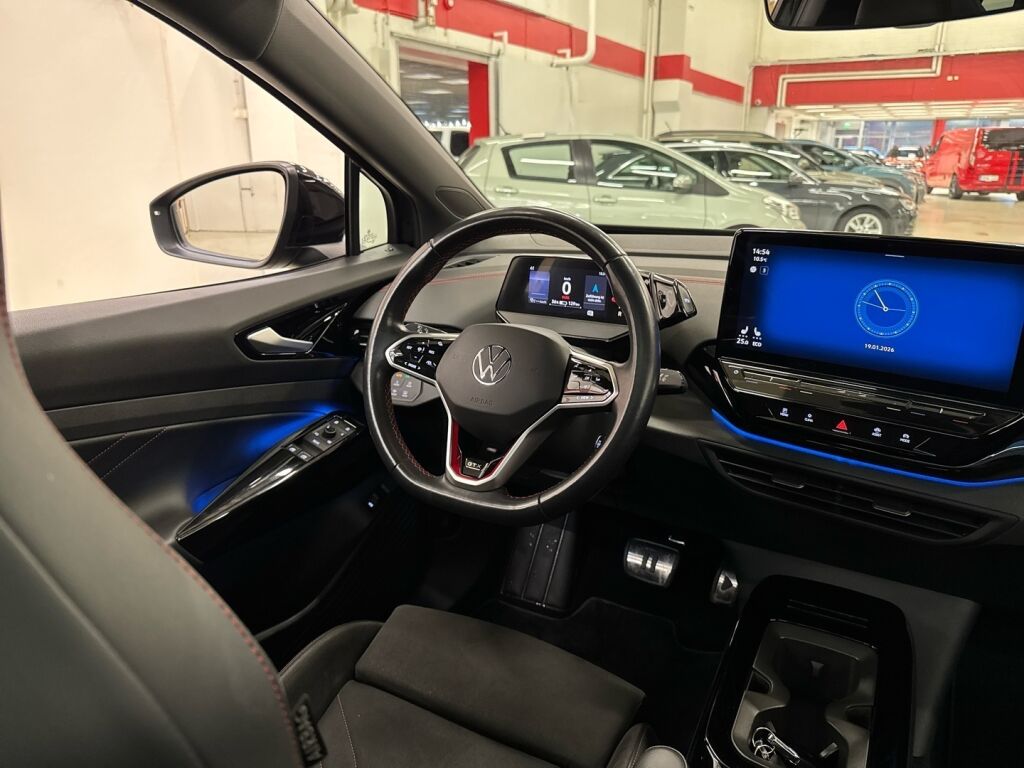 Volkswagen ID.5 2023 Musta