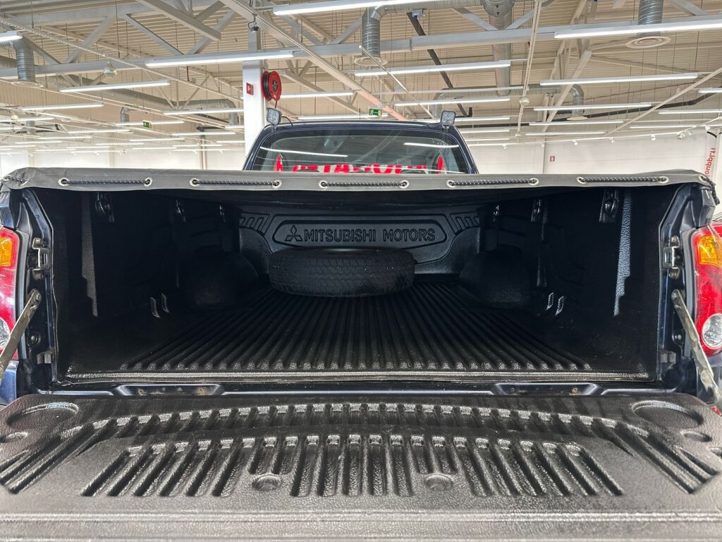 Mitsubishi L200 2011 