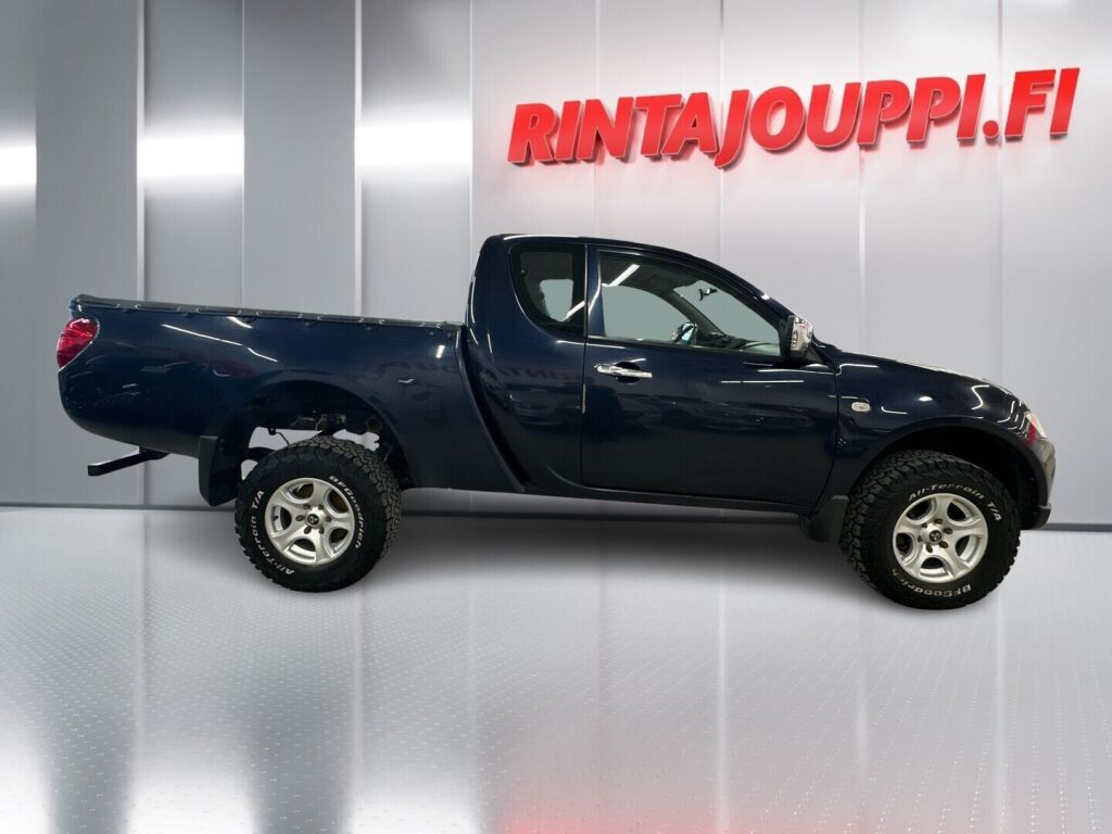 Mitsubishi L200 2011 