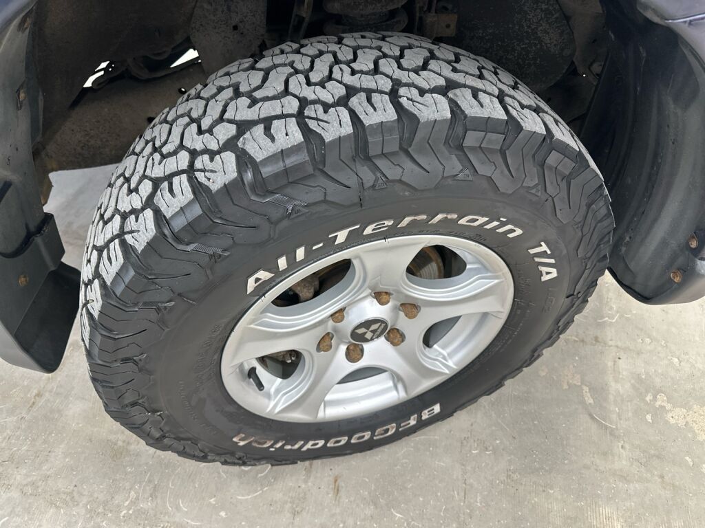 Mitsubishi L200 2011 