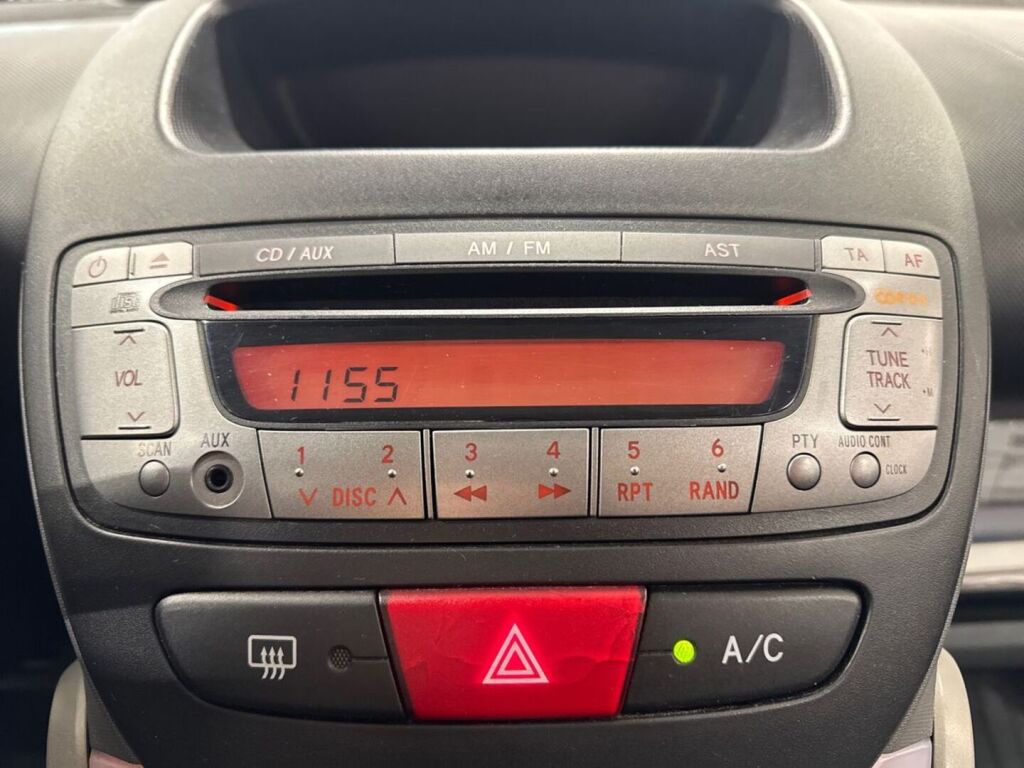 Toyota AYGO 2008 Harmaa