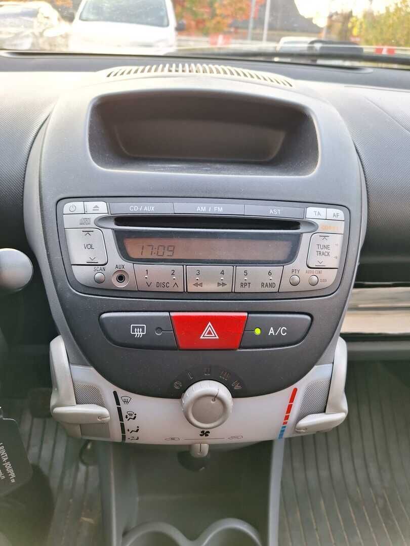 Toyota AYGO 2008 Harmaa