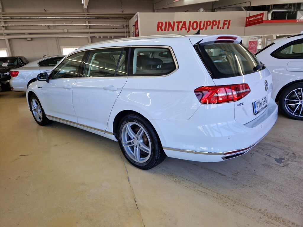Volkswagen Passat 2018 Valkoinen