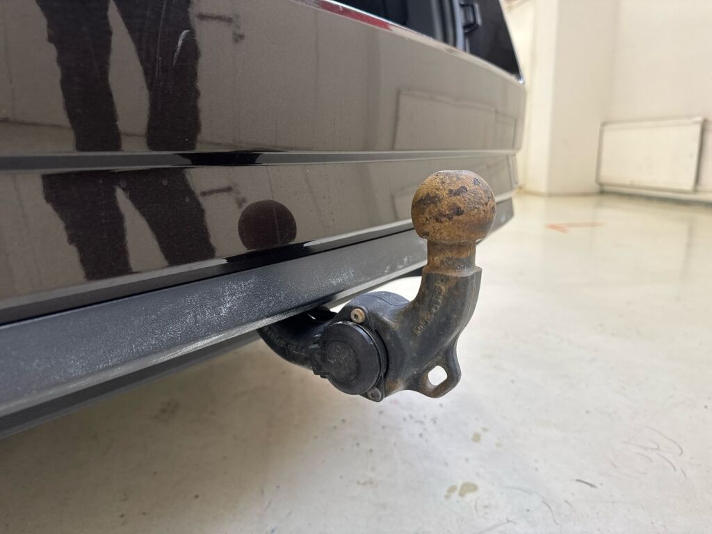 Skoda Superb 2018 Ruskea (beige)