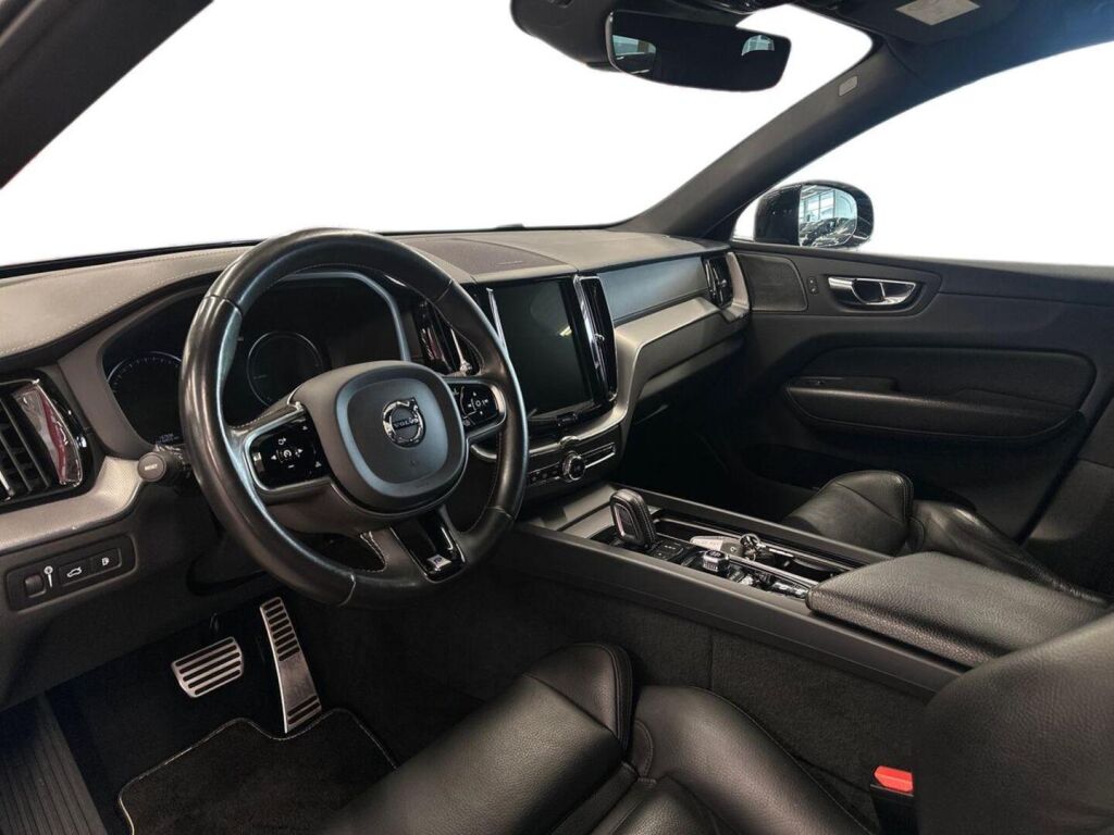 Volvo XC60 2020 Sininen
