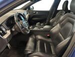 Volvo XC60 2020 Sininen
