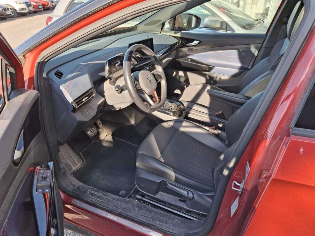 Volkswagen ID.4 2021 Punainen