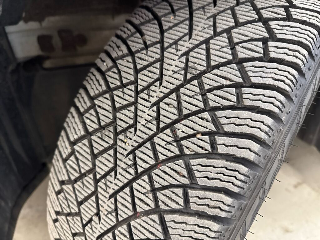 Toyota Corolla 2023 Valkoinen