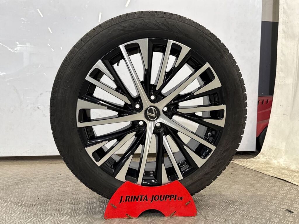 Lexus RZ 2023 Harmaa