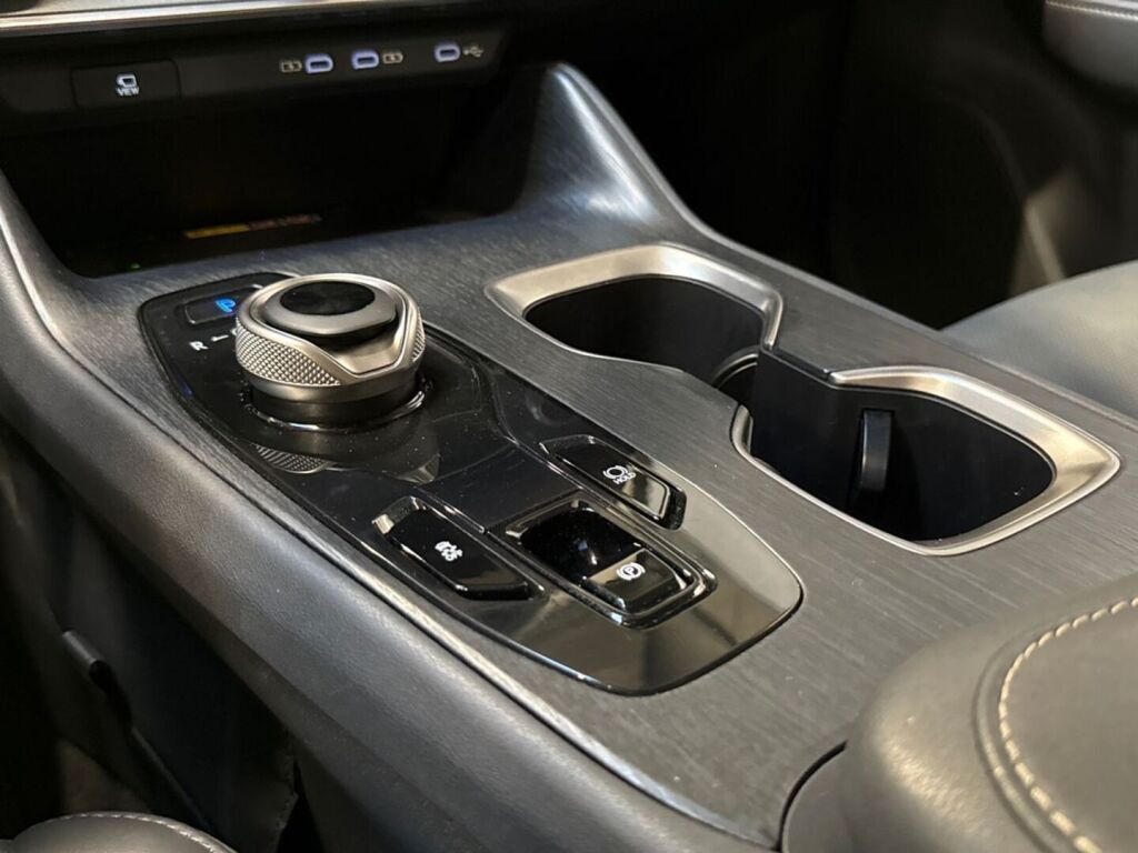 Lexus RZ 2023 Harmaa