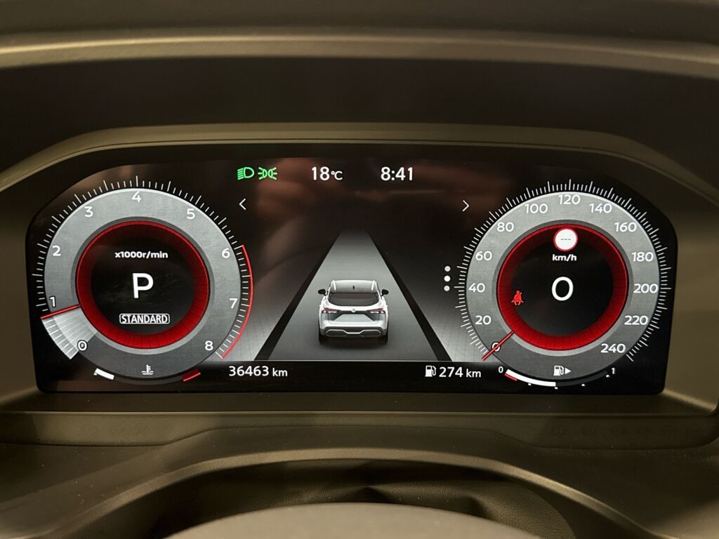 Nissan Qashqai 2023 Punainen