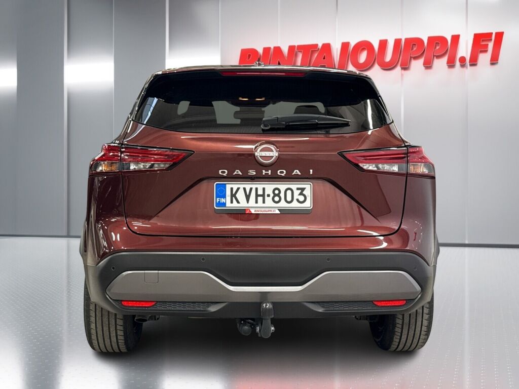 Nissan Qashqai 2023 Punainen