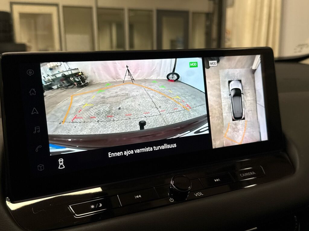 Nissan Qashqai 2023 Punainen