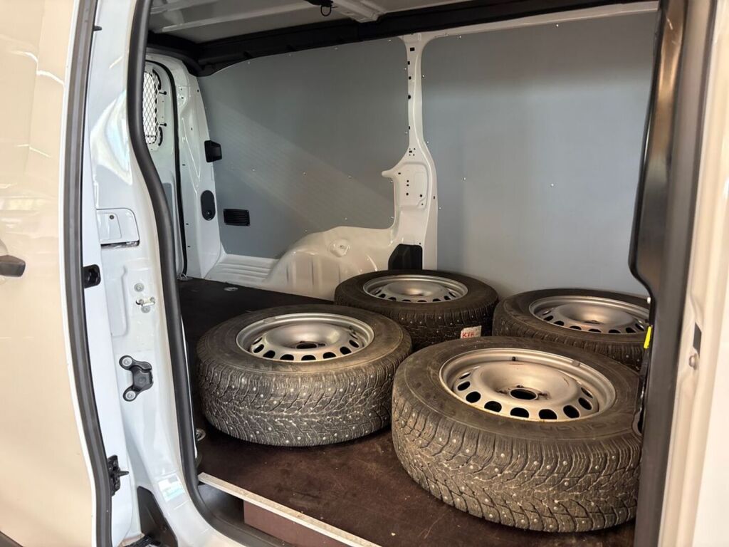 Toyota Proace 2023 Valkoinen