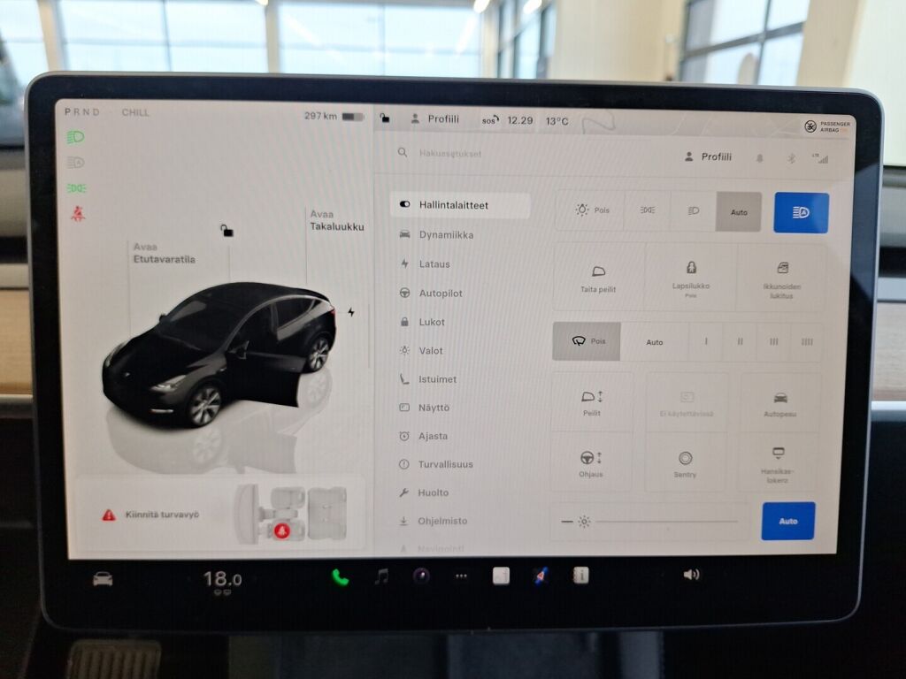 Tesla Model Y 2023 Musta