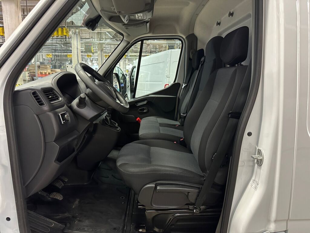 Renault Master 2023 Valkoinen