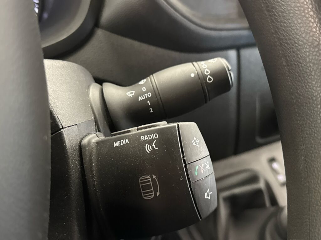 Renault Master 2023 Valkoinen