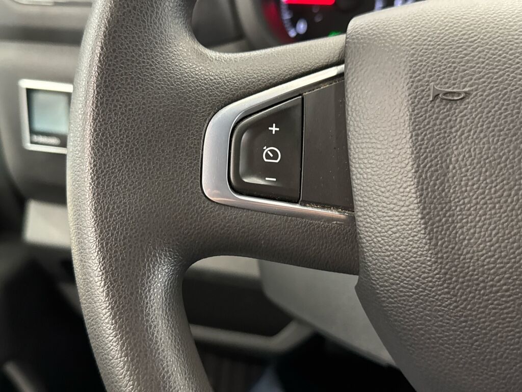 Renault Master 2023 Valkoinen